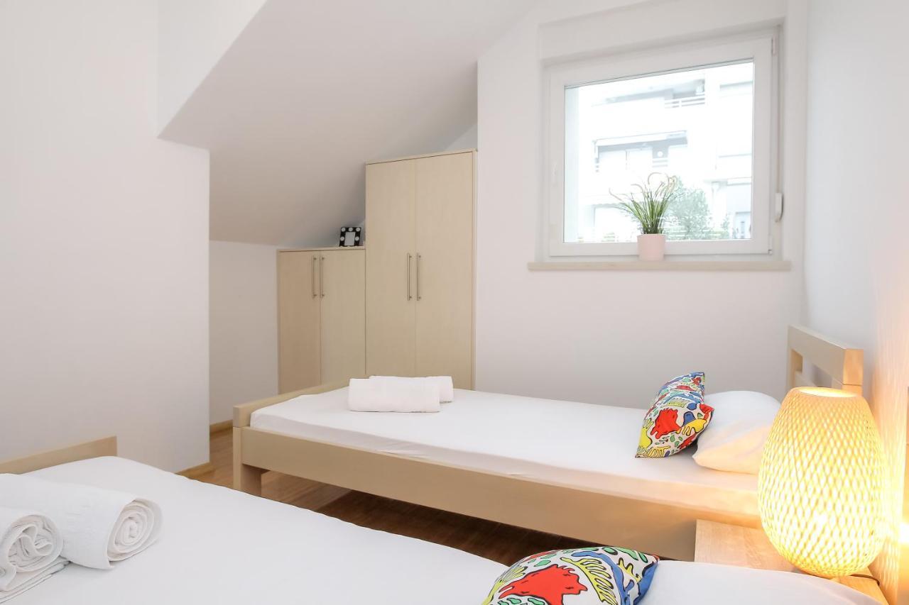 Apartments Tomana Novalja Bilik gambar