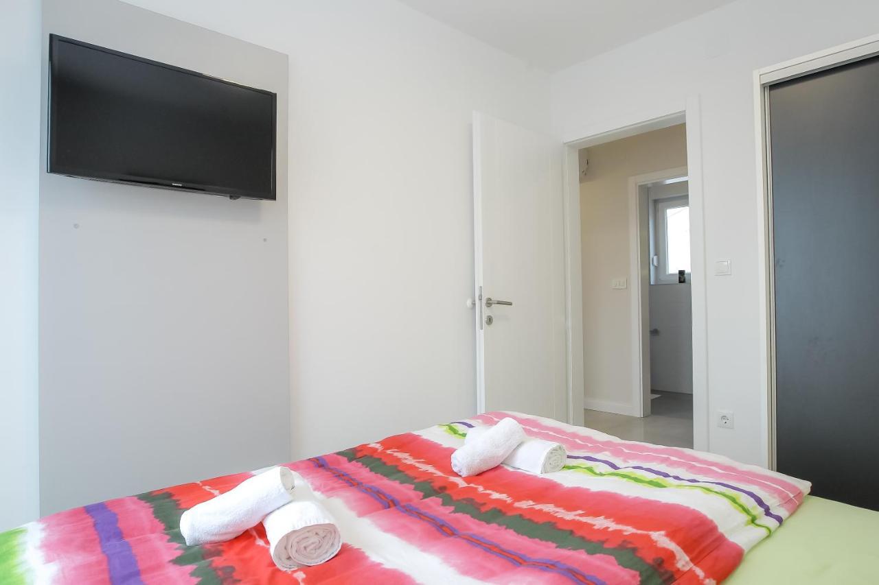 Apartments Tomana Novalja Bilik gambar