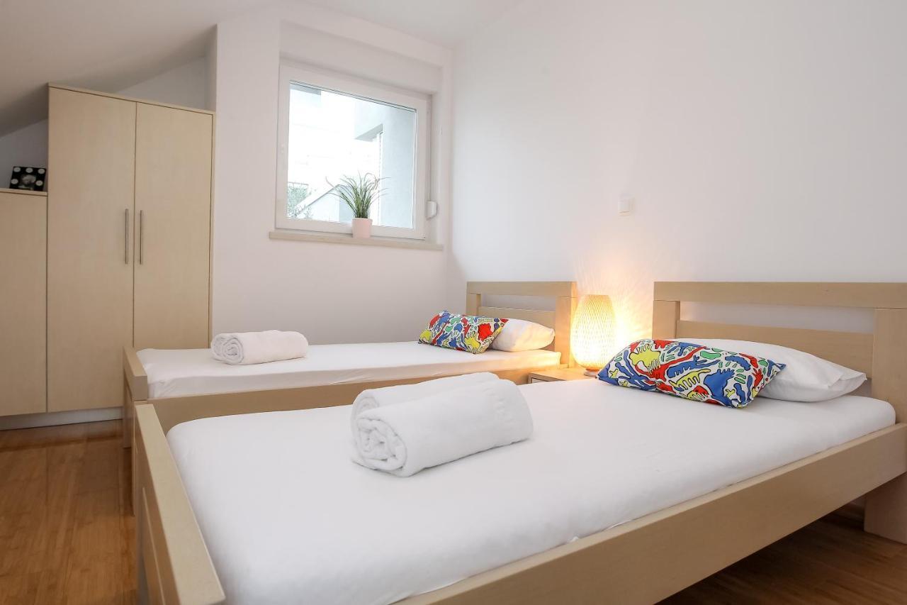 Apartments Tomana Novalja Luaran gambar