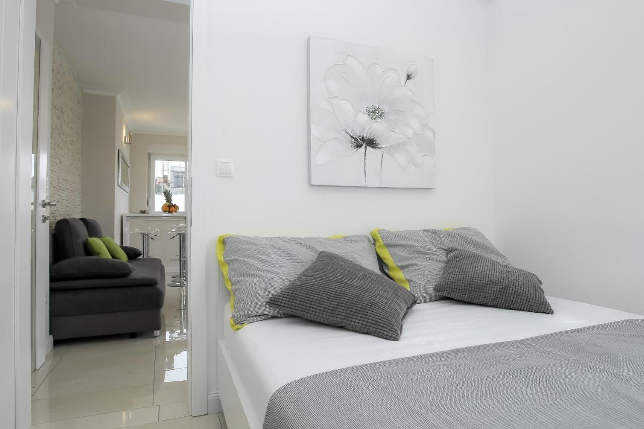 Apartments Tomana Novalja Luaran gambar