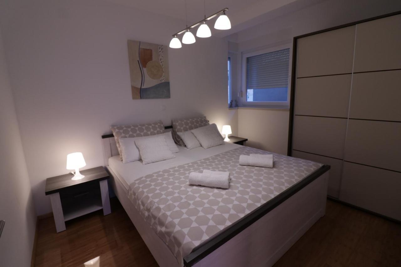 Apartments Tomana Novalja Luaran gambar