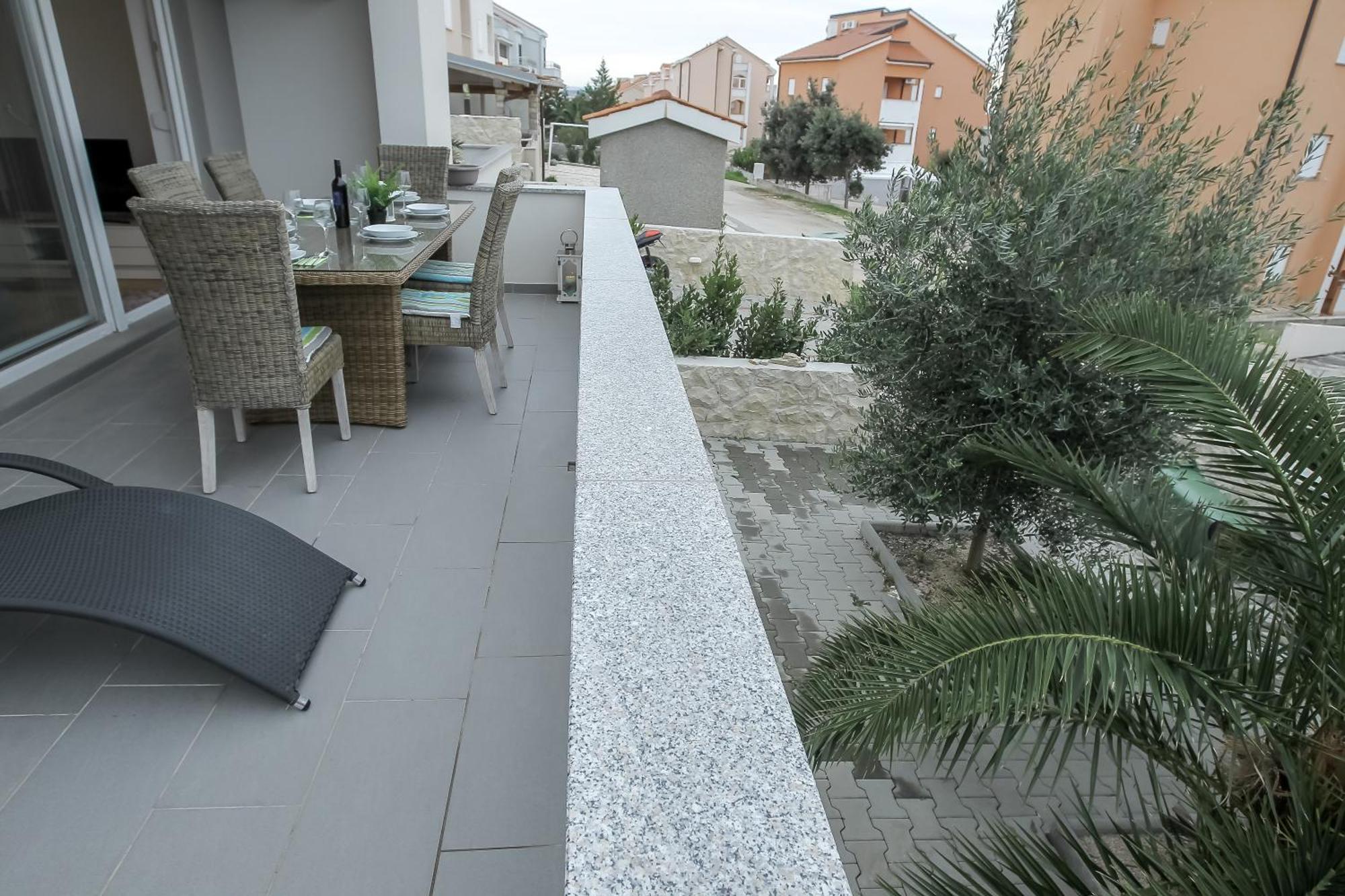 Apartments Tomana Novalja Bilik gambar
